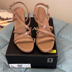 Naturalizer Women's Nude Strappy Heels